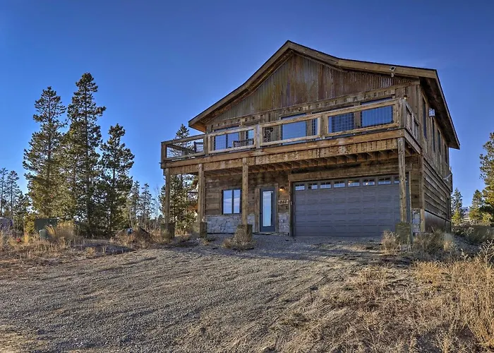 Balconies & Idyllic Views: Grand Lake Haven!